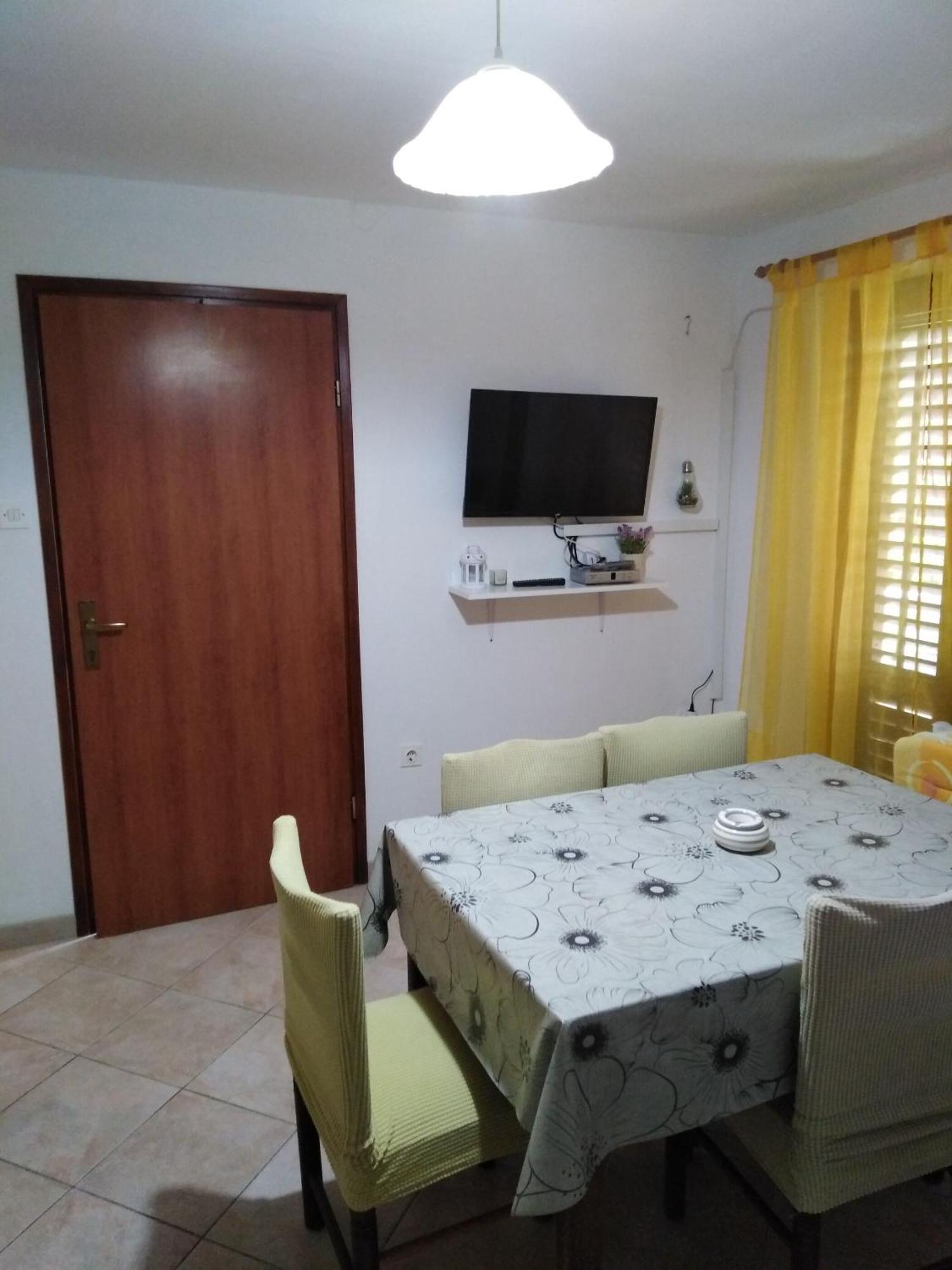 Apartments Darko วีร์ ภายนอก รูปภาพ